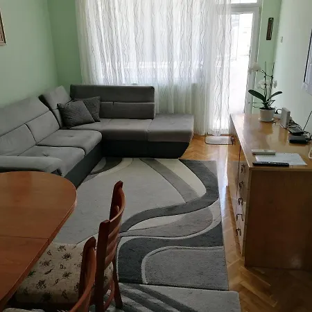 Apartament слънчев з почивка *
